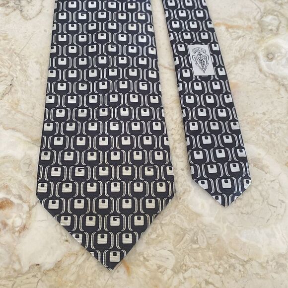 Gucci 100% Silk Monogram Tie - Picture 3 of 10